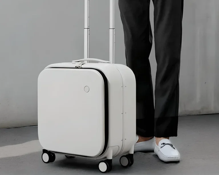 lightweight suitcases on wheels